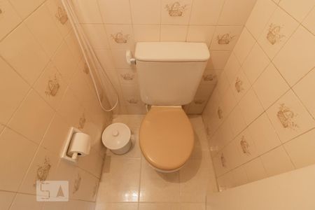 Apartamento à venda com 80m², 2 quartos e 1 vaga Apartamento à venda com 80m², 2 quartos e 1 vagaBanheiro de Serviço