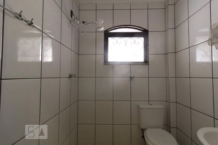 Banheiro de casa para alugar com 3 quartos, 210m² em Jardim São Guilherme, Sorocaba