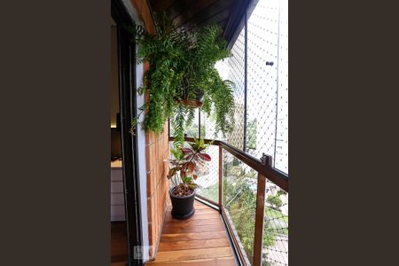 Apartamento à venda com 190m², 4 quartos e 2 vagassuíte 2 sacada