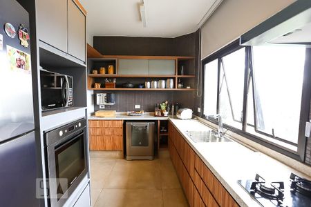 Apartamento à venda com 190m², 4 quartos e 2 vagasCozinha