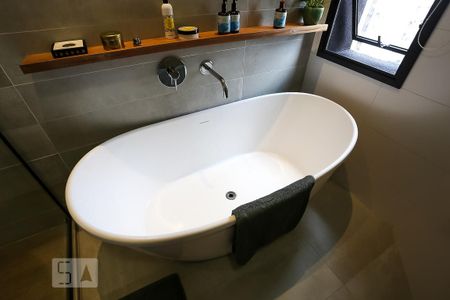 Apartamento à venda com 190m², 4 quartos e 2 vagasBanheiro da Suíte 2