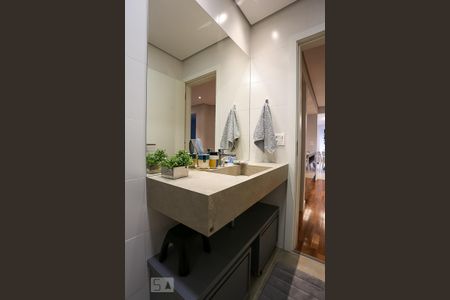 Apartamento à venda com 190m², 4 quartos e 2 vagasBanheiro