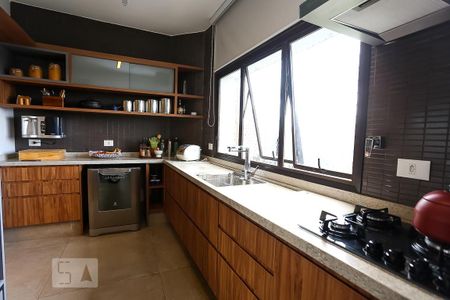 Apartamento à venda com 190m², 4 quartos e 2 vagasCozinha