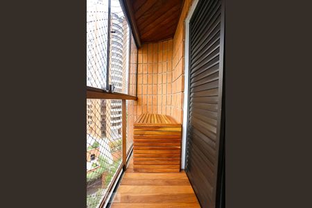 Apartamento à venda com 190m², 4 quartos e 2 vagassuíte 2 sacada