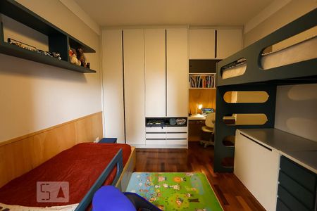 Apartamento à venda com 190m², 4 quartos e 2 vagasQuarto 1