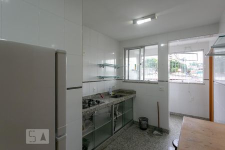 Apartamento à venda com 130m², 3 quartos e 2 vagasCozinha