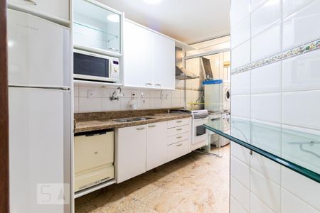 Apartamento para alugar com 68m², 2 quartos e 1 vagaCozinha