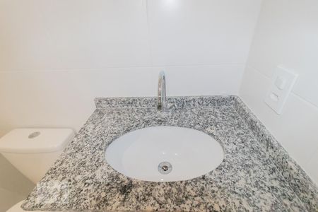 Apartamento à venda com 58m², 2 quartos e 1 vaga Apartamento à venda com 58m², 2 quartos e 1 vagaBanheiro da Suíte