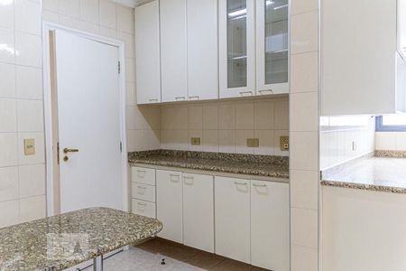 Apartamento para alugar com 144m², 4 quartos e 2 vagasCozinha