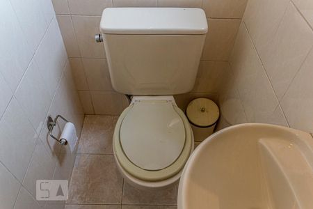 Apartamento para alugar com 144m², 4 quartos e 2 vagasBanheiro de Serviço