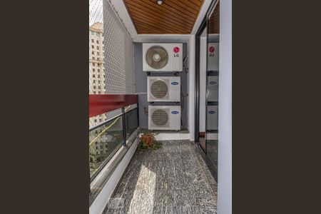 Varanda de apartamento para alugar com 4 quartos, 144m² em Itaim Bibi, São Paulo