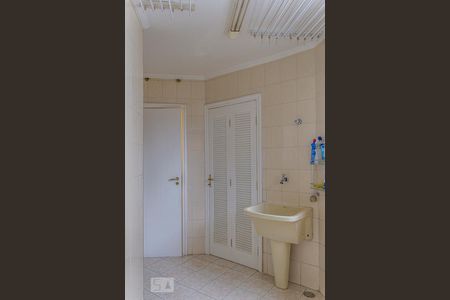 Apartamento para alugar com 144m², 4 quartos e 2 vagasÁrea de Serviço