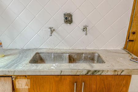 Casa à venda com 300m², 3 quartos e 2 vagasDetalhe Cozinha