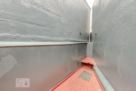 Casa à venda com 300m², 3 quartos e 2 vagasLavanderia