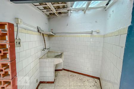 Casa à venda com 300m², 3 quartos e 2 vagasLavanderia