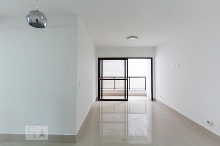 Sala de apartamento para alugar com 2 quartos, 67m² em Vila Olímpia, São Paulo