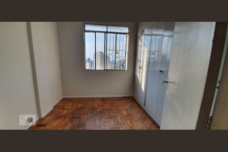 Apartamento para alugar com 70m², 3 quartos e sem vaga