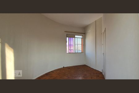 Apartamento para alugar com 70m², 3 quartos e sem vaga