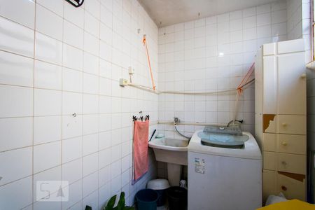 Casa à venda com 140m², 3 quartos e 1 vaga Casa à venda com 140m², 3 quartos e 1 vagaÁrea de serviço