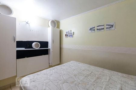 Quarto 1 de apartamento para alugar com 2 quartos, 54m² em Conjunto Residencial José Bonifácio, São Paulo