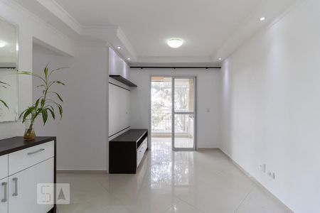Sala de Apartamento com 3 quartos, 68m² Jardim Santa Emília