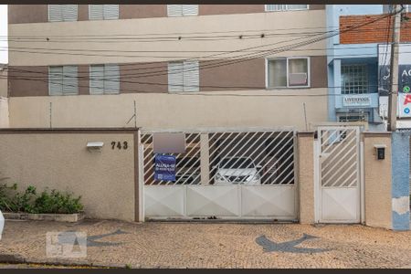 Apartamento à venda com 98m², 3 quartos e 1 vaga Apartamento à venda com 98m², 3 quartos e 1 vagaFachada e Garagem