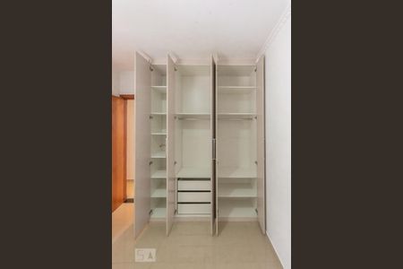 Apartamento à venda com 98m², 3 quartos e 1 vaga Apartamento à venda com 98m², 3 quartos e 1 vagaQuarto 2