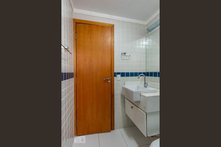 Apartamento à venda com 98m², 3 quartos e 1 vaga Apartamento à venda com 98m², 3 quartos e 1 vagaBanheiro Social