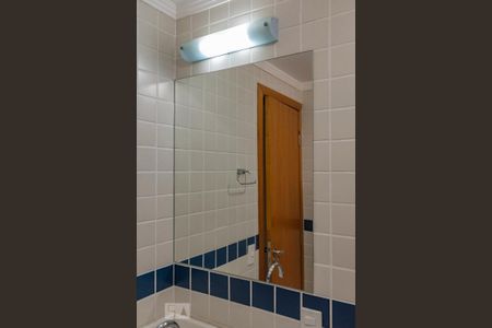 Apartamento à venda com 98m², 3 quartos e 1 vaga Apartamento à venda com 98m², 3 quartos e 1 vagaBanheiro Social - Espelho