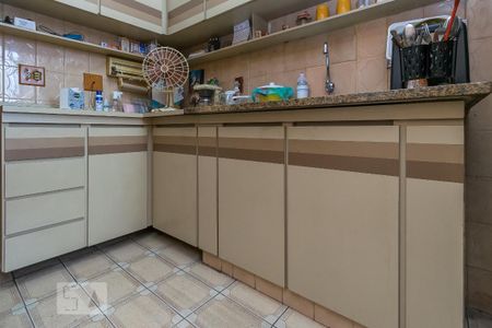 Apartamento para alugar com 87m², 3 quartos e 1 vaga Apartamento para alugar com 87m², 3 quartos e 1 vagaCozinha - Armários