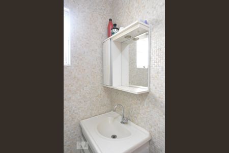 Casa à venda com 200m², 3 quartos e 2 vagasBanheiro da suite 3