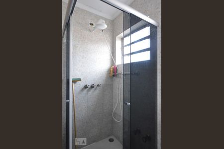 Casa à venda com 200m², 3 quartos e 2 vagasBanheiro da suite 1