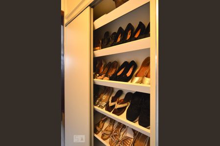 Casa à venda com 200m², 3 quartos e 2 vagasSuite 1