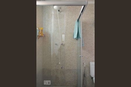 Casa à venda com 200m², 3 quartos e 2 vagasBanheiro da suite 2