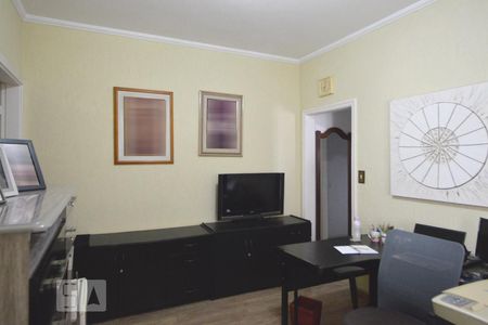 Sala de casa à venda com 3 quartos, 200m² em Vila Regente Feijó, São Paulo