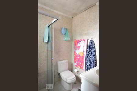 Casa à venda com 200m², 3 quartos e 2 vagasBanheiro da suite 2