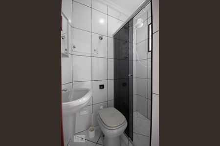 Banheiro da Suíte de casa à venda com 3 quartos, 176m² em Jardim Roberto, Osasco