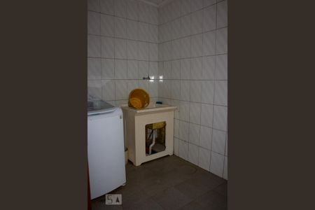 Casa à venda com 400m², 3 quartos e 2 vagas Casa à venda com 400m², 3 quartos e 2 vagasLavanderia