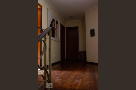Casa à venda com 400m², 3 quartos e 2 vagas Casa à venda com 400m², 3 quartos e 2 vagasCorredor do 2° Andar