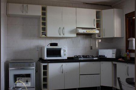 Casa à venda com 400m², 3 quartos e 2 vagas Casa à venda com 400m², 3 quartos e 2 vagasCozinha