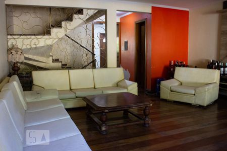 Sala de casa à venda com 3 quartos, 400m² em Nossa Senhora das Gracas, Canoas