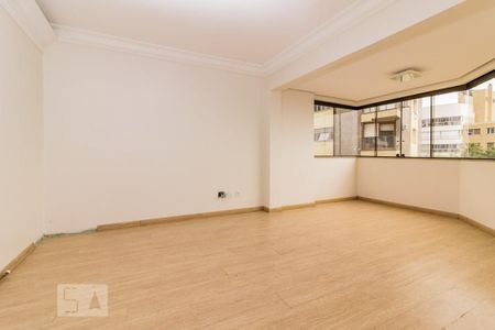 Apartamento à venda com 184m², 3 quartos e 2 vagasEscritório