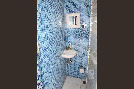 Casa à venda com 400m², 5 quartos e 7 vagasLavabo da Piscina 2