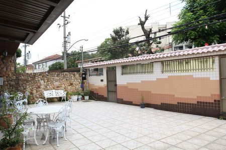 Casa à venda com 400m², 5 quartos e 7 vagasQuintal