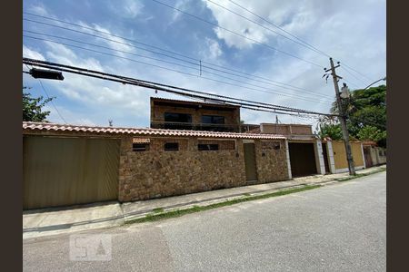Casa à venda com 400m², 5 quartos e 7 vagasFachada