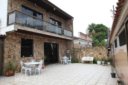 Casa à venda com 400m², 5 quartos e 7 vagasQuintal