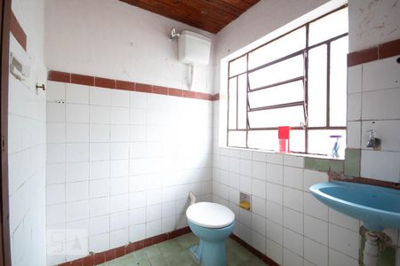Banheiro de casa à venda com 1 quarto, 45m² em Padroeira, Osasco