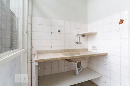 Cozinha de kitnet/studio para alugar com 1 quarto, 52m² em República, São Paulo