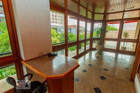 Apartamento à venda com 475m², 3 quartos e 2 vagas Apartamento à venda com 475m², 3 quartos e 2 vagasHall