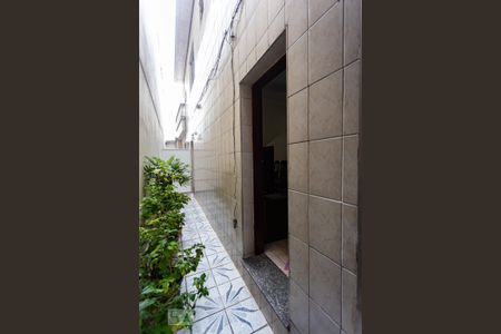 Casa à venda com 150m², 3 quartos e 2 vagasCorredor